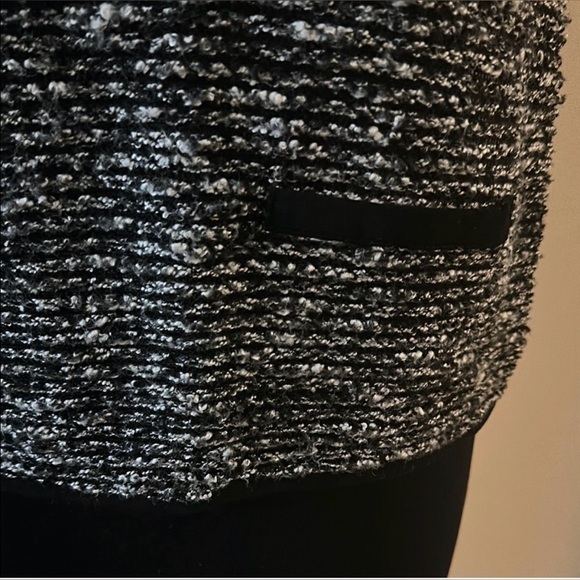 Forever 21 Women's Black and White Tweed Top size small - Picture 4 of 6